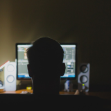 乌克兰捣毁向俄罗斯间谍提供数千虚假 Telegram 账号的"机器人农场" ...