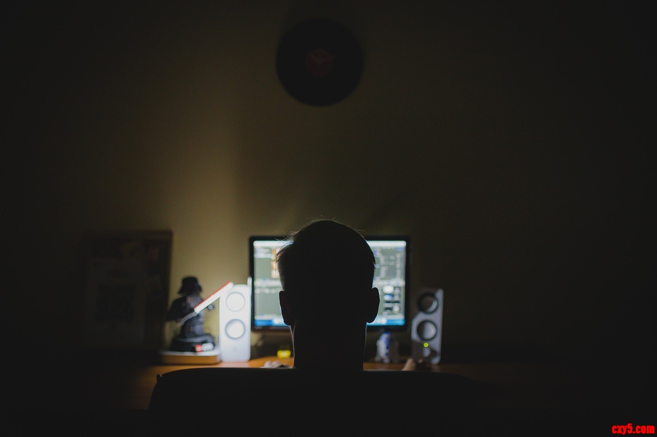 work-933061_%e5%8f%af%e7%94%a8.jpg